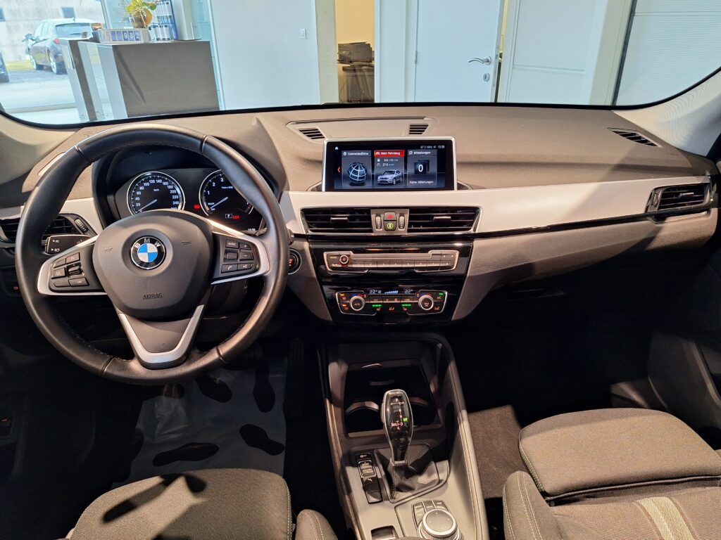 BMW X1 sDrive18iA