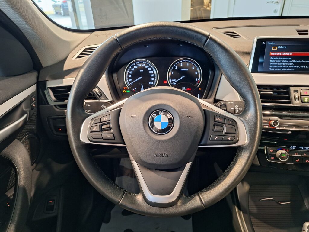 BMW X1 sDrive18iA