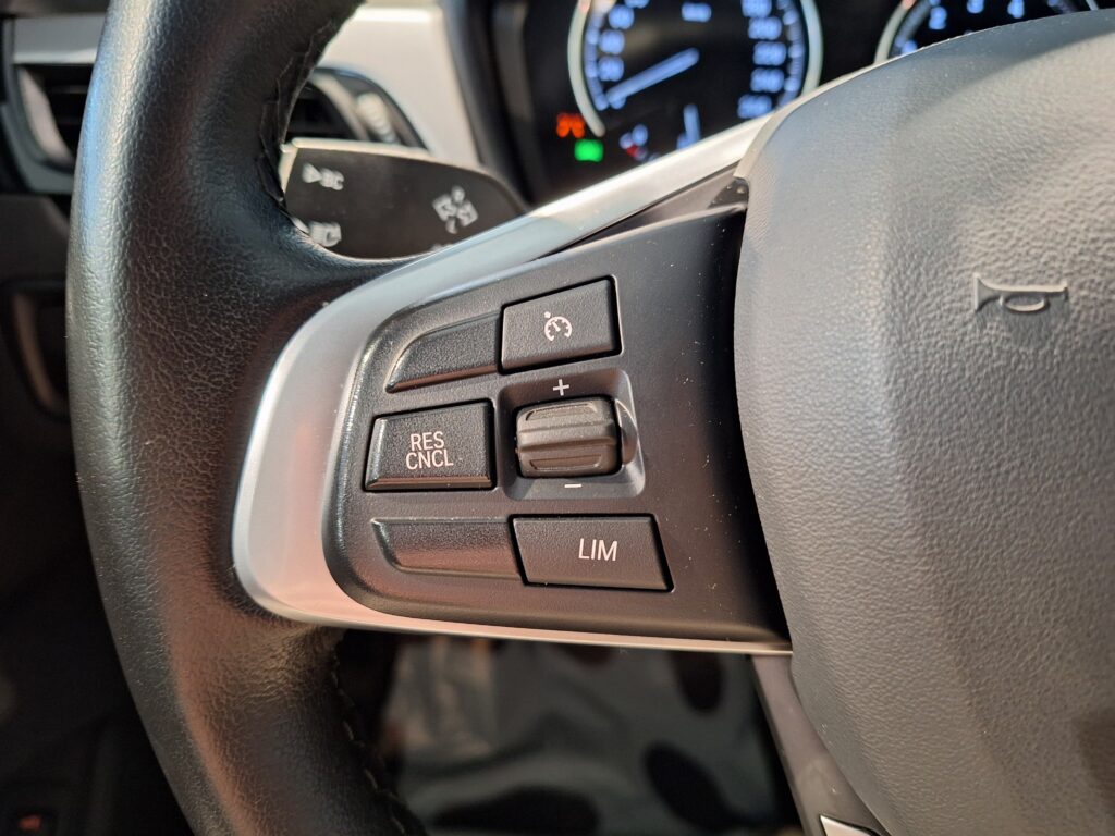 BMW X1 sDrive18iA