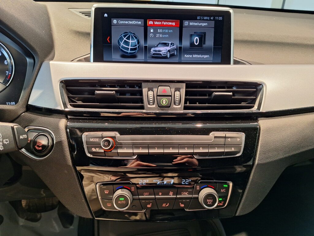 BMW X1 sDrive18iA