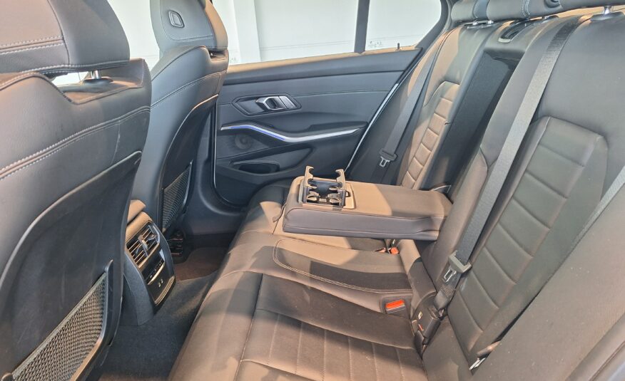 BMW 318Das  M-SPORT