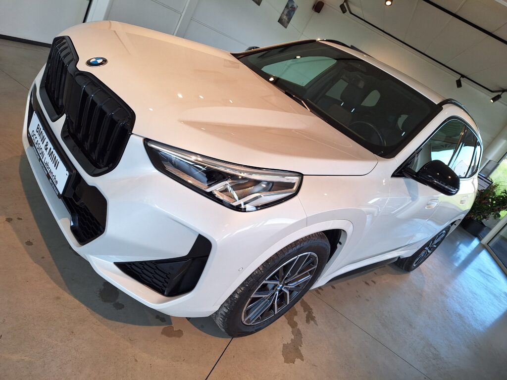 BMW X1 sDrive 18i as M-SPORT