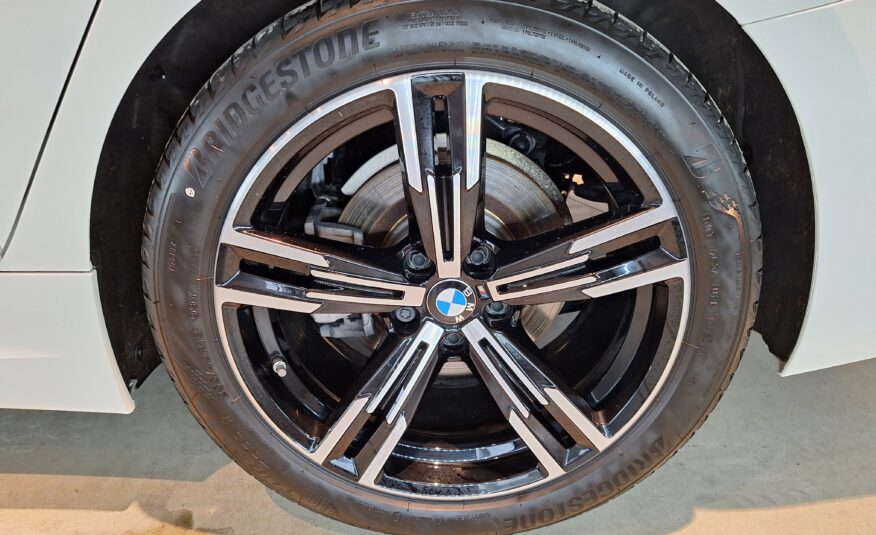 BMW 318Das TOURING sDrive M-SPORT