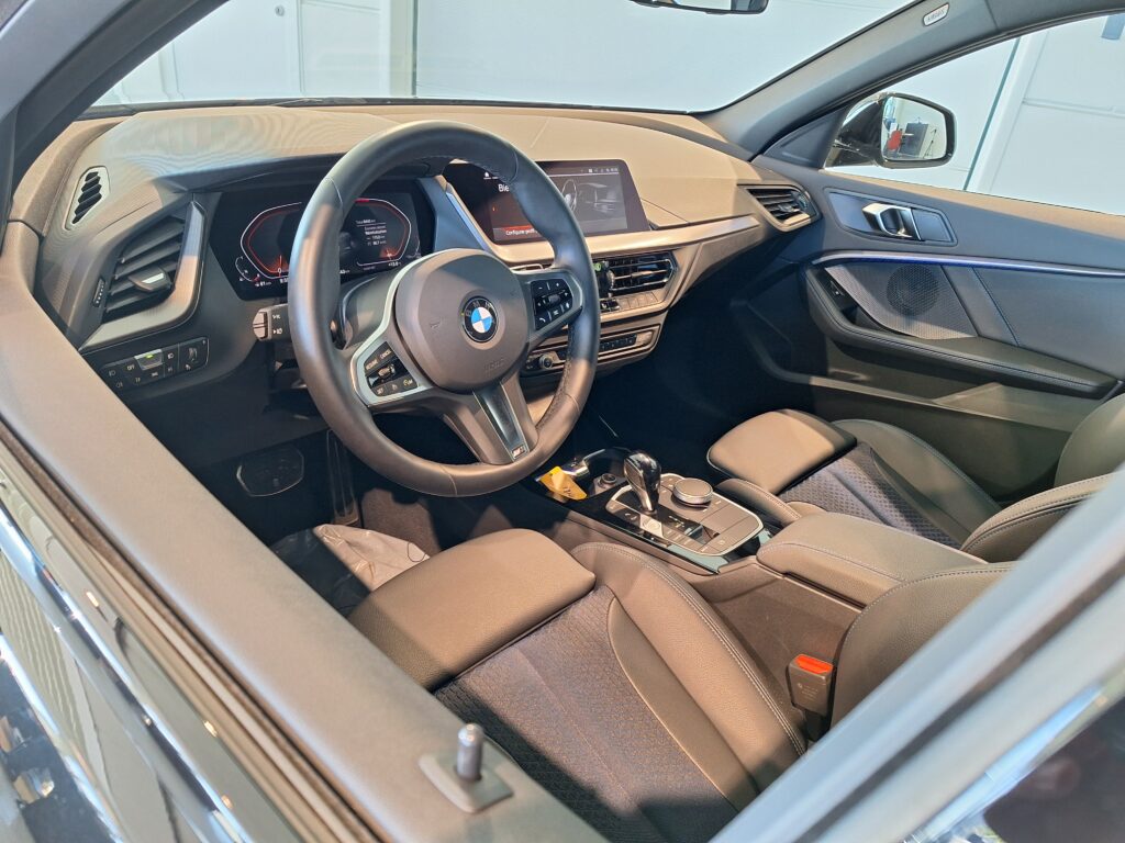 118IA sDrive M-SPORT