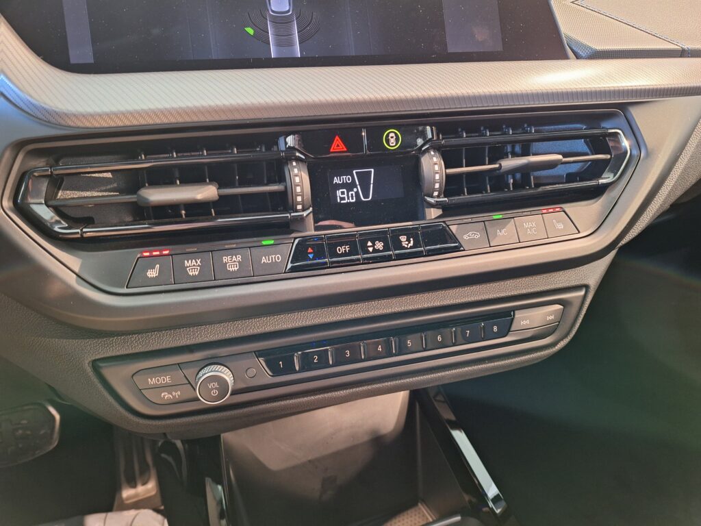118IA sDrive M-SPORT