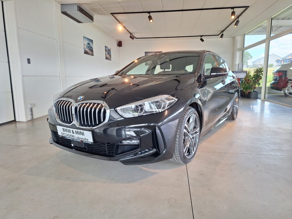 118IA sDrive M-SPORT