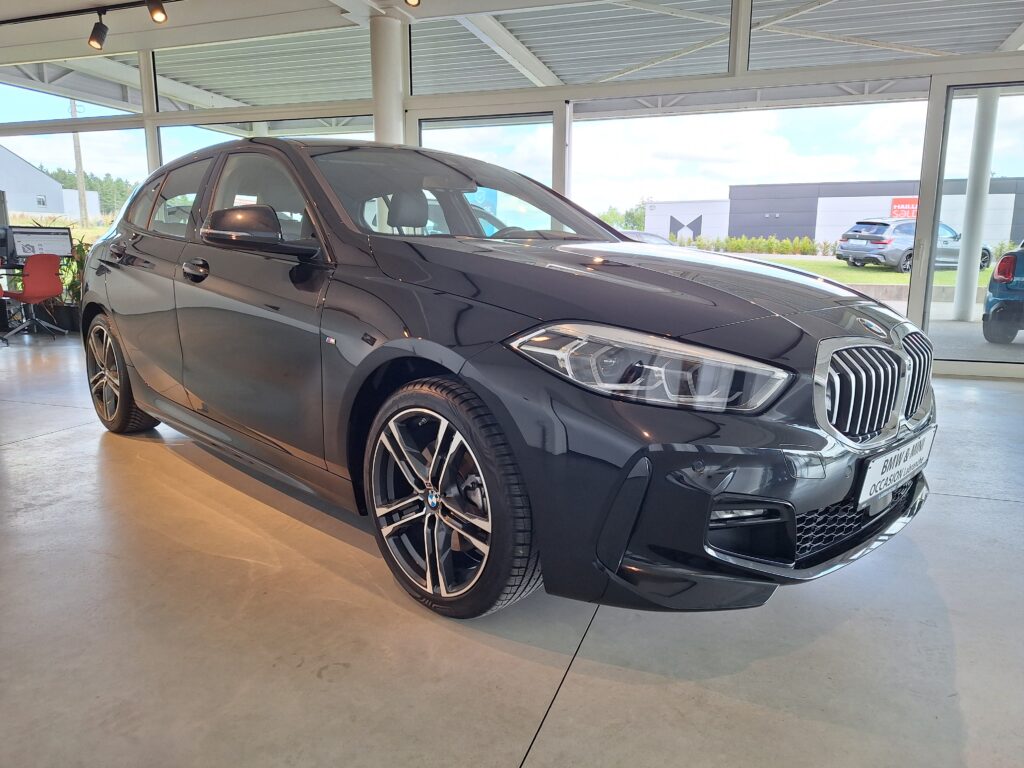 118IA sDrive M-SPORT