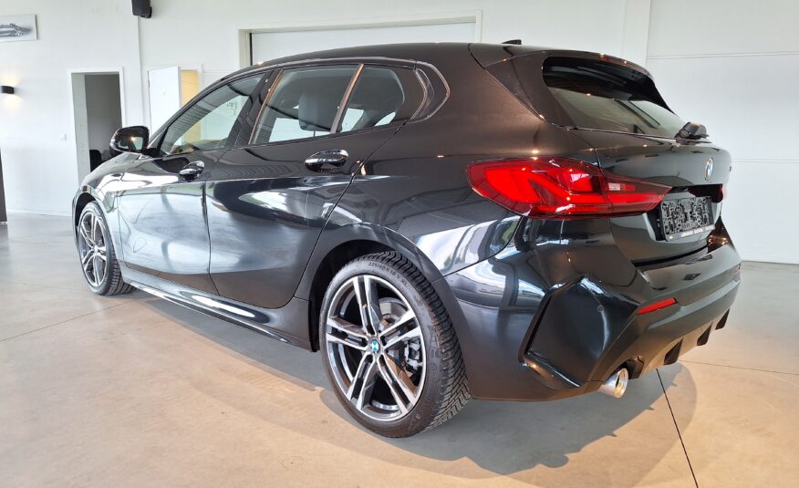 118IA sDrive M-SPORT