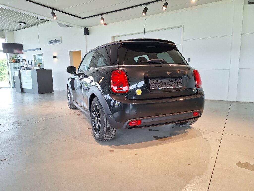 MINI COOPER SE ELECTRIQUE ( 240KM d’autonomie)
