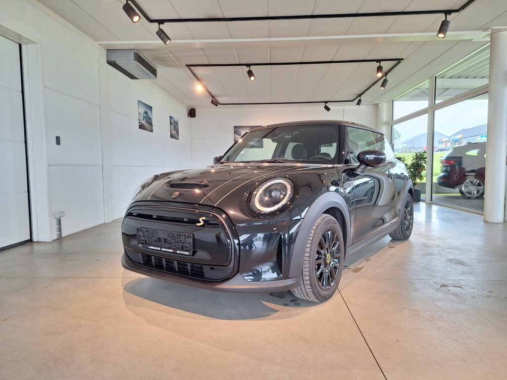 MINI COOPER SE ELECTRIQUE ( 240KM d’autonomie)