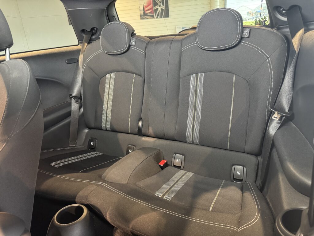 MINI COOPER SE ELECTRIQUE ( 240KM d’autonomie)