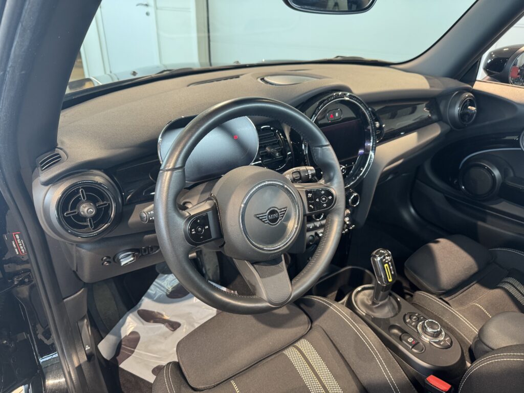 MINI COOPER SE ELECTRIQUE ( 240KM d’autonomie)
