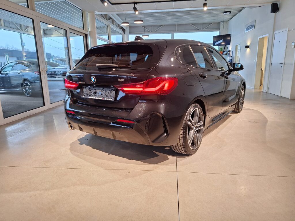BMW 118I sDrive M-SPORT