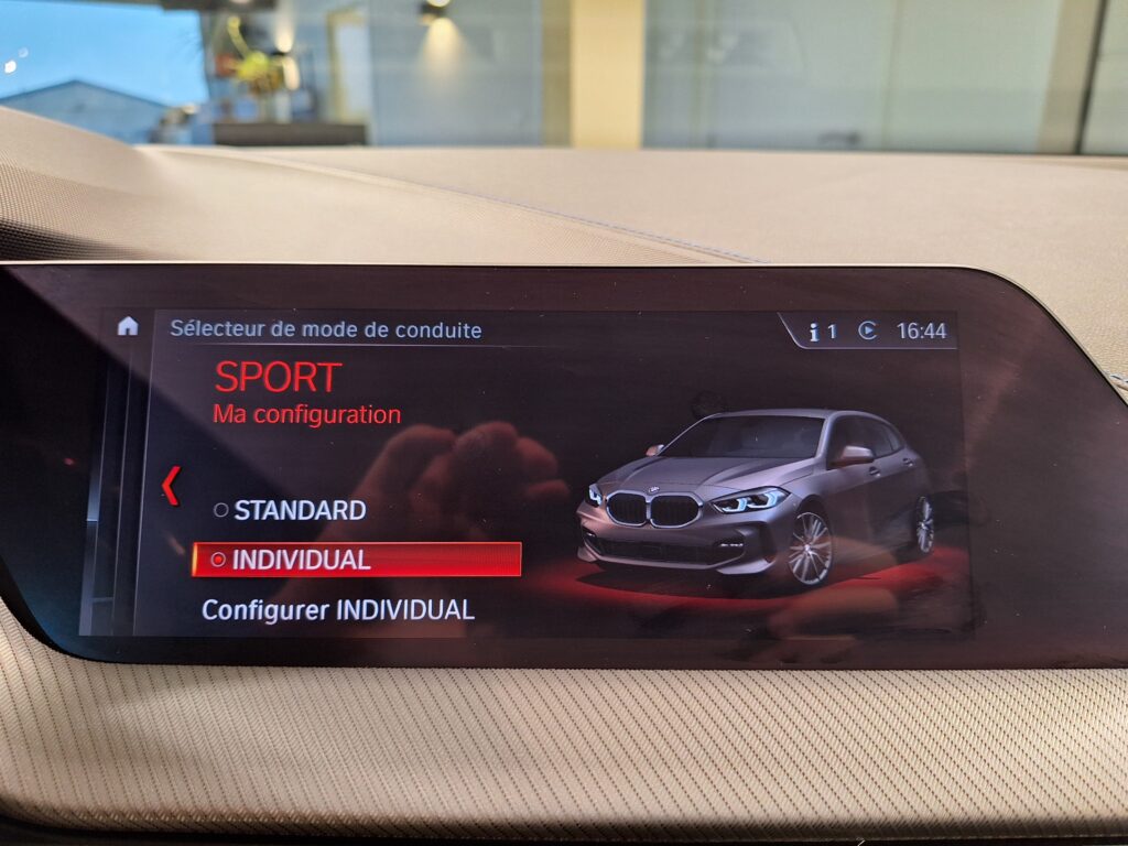 BMW 118I sDrive M-SPORT