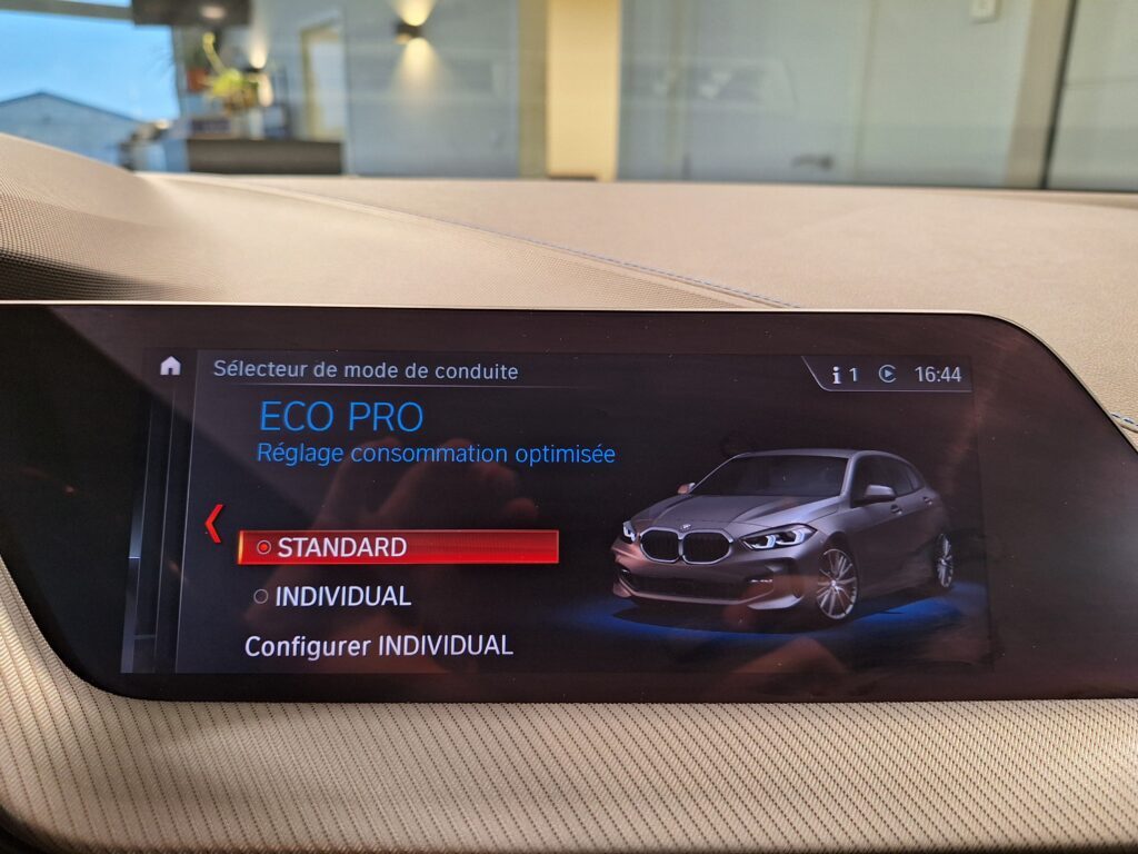 BMW 118I sDrive M-SPORT