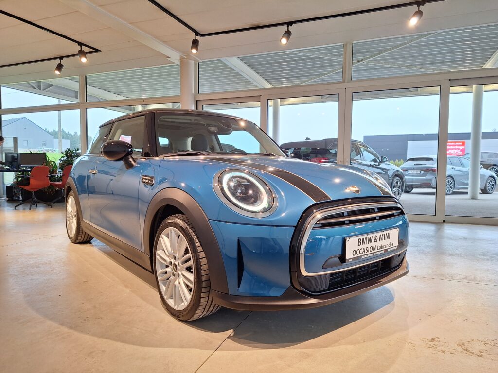 MINI COOPER CAMDEN EDITION