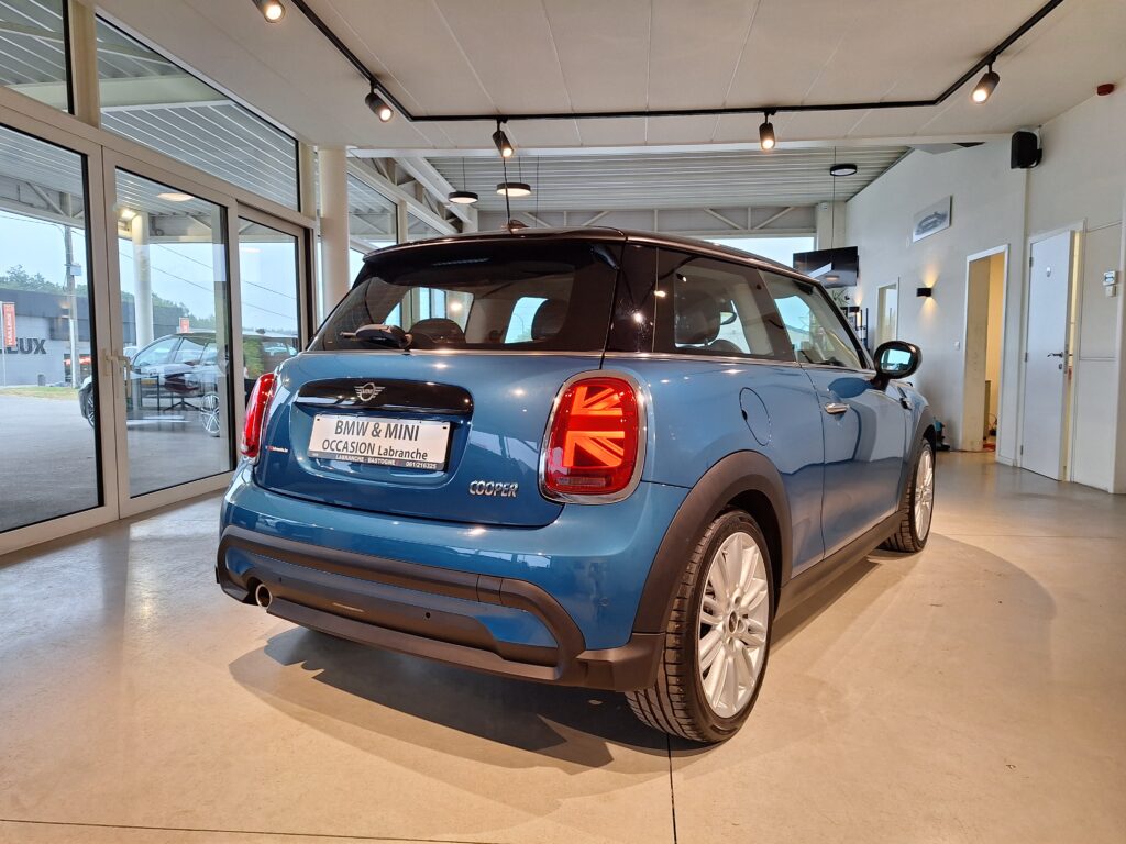 MINI COOPER CAMDEN EDITION