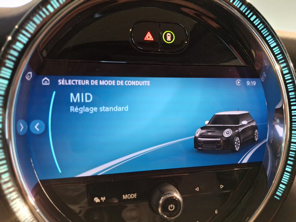 MINI COOPER CAMDEN EDITION